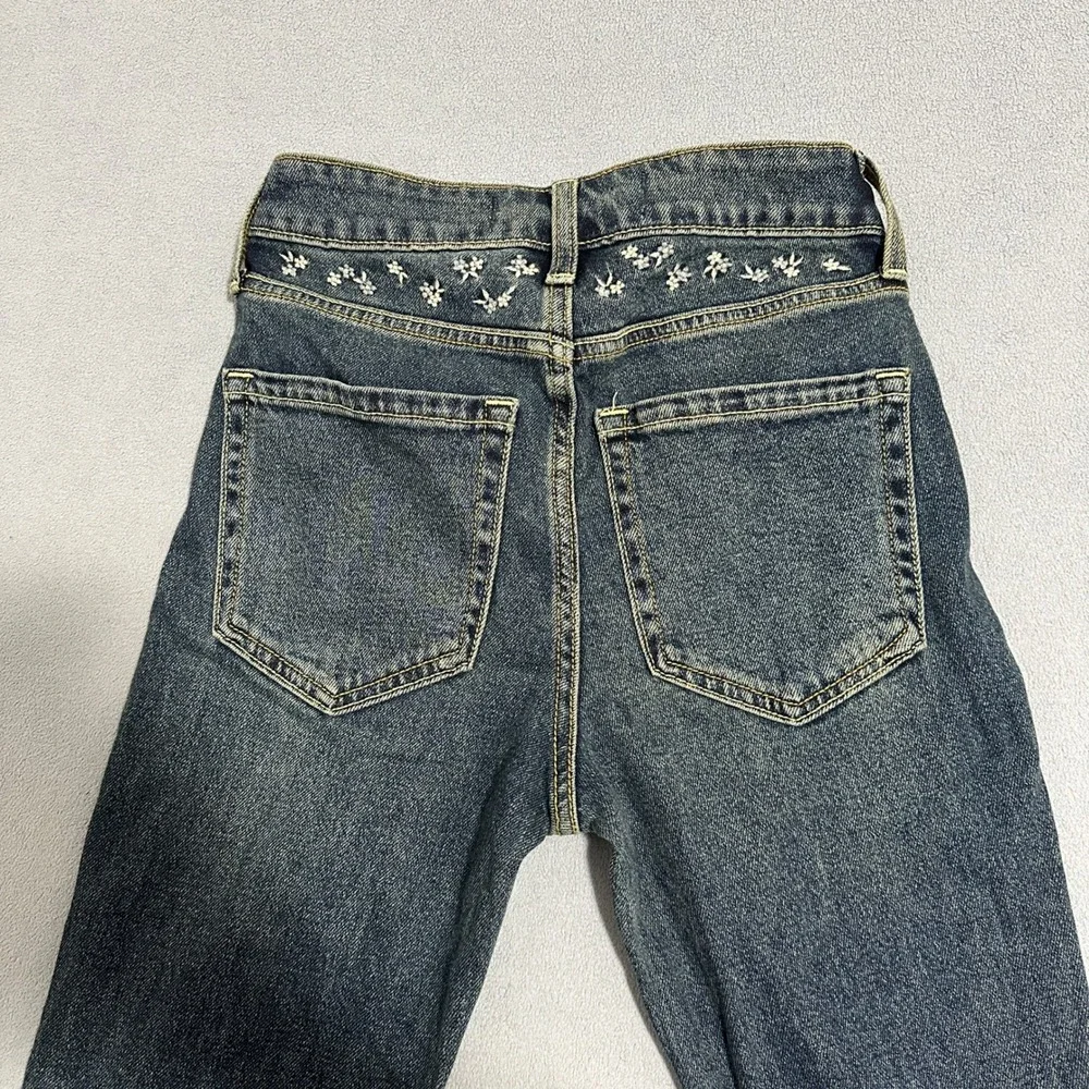 Hollister High-Rise Flare Leg Jeans Embroidered Dark Wash Blue Size W24 L32 - Picture 9 of 12